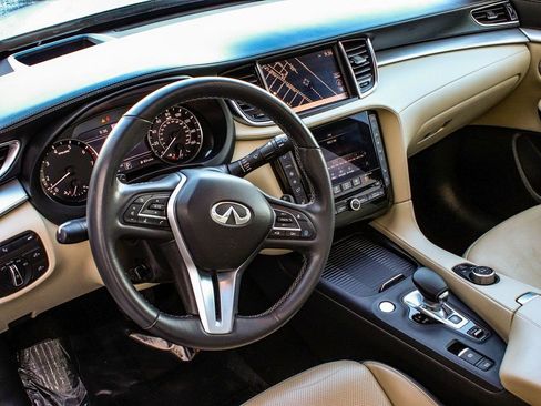 Used 2022 INFINITI QX50 Sensory image 15