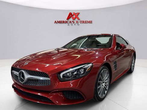 Used 2018 Mercedes-Benz SL 550 image 2