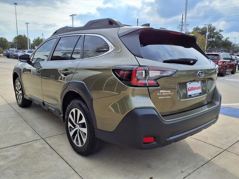 Certified 2025 Subaru Outback Premium image 3