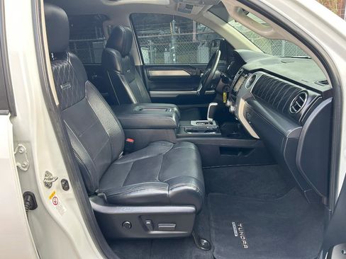 Used 2019 Toyota Tundra Platinum AWD/4WD image 18