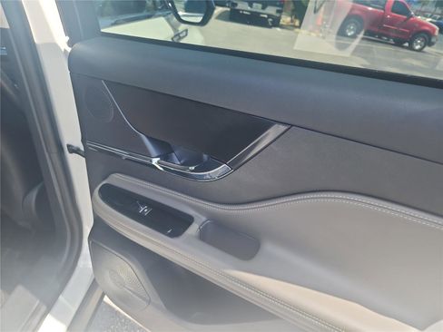 Used 2023 Lincoln Corsair FWD image 20