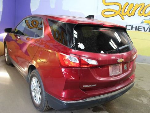 Used 2020 Chevrolet Equinox LT w/ Driver Convenience Package image 6