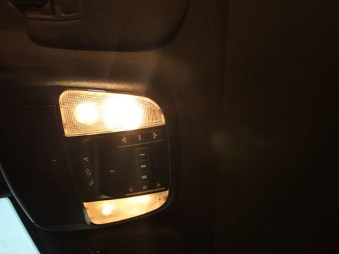 Used 2020 Jeep Grand Cherokee Limited w/ Luxury Group II image 30