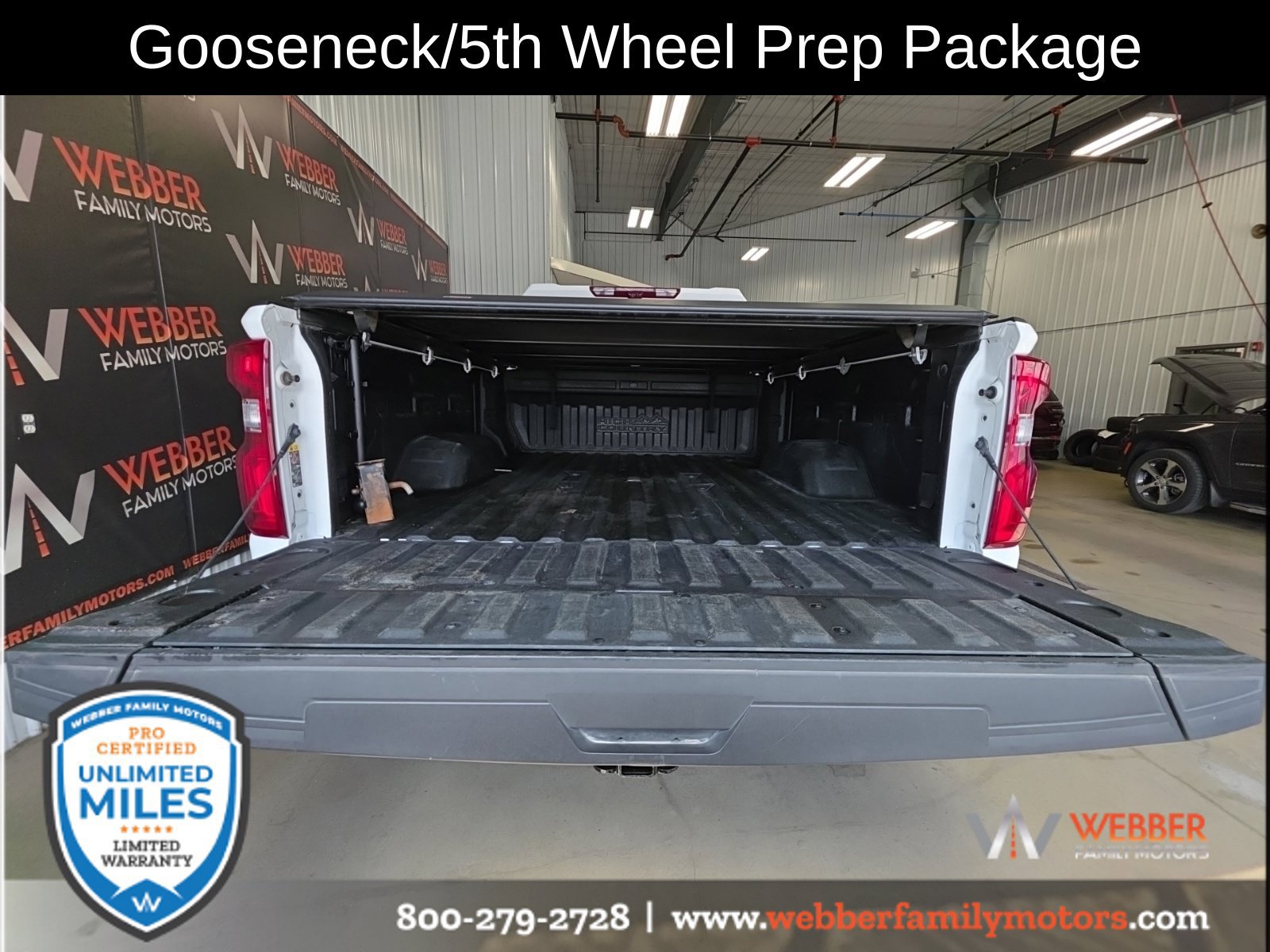 Used 2024 Chevrolet Silverado 3500 High Country w/ High Country Premium Package AWD/4WD image 11