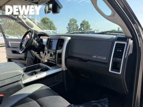 Used 2018 RAM 2500 Big Horn AWD/4WD image 37