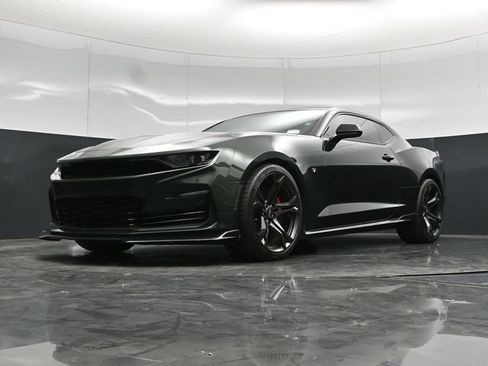 Used 2020 Chevrolet Camaro SS RWD image 57