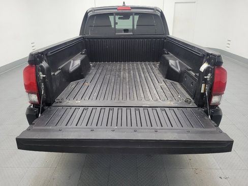 Used 2022 Toyota Tacoma SR RWD image 29