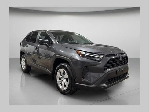 Used 2024 Toyota RAV4 LE AWD/4WD image 1
