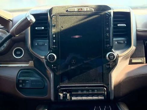 Used 2022 RAM 3500 Limited AWD/4WD image 56