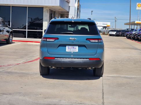 New 2026 Jeep Grand Cherokee L Limited image 9