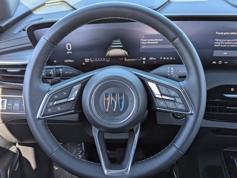 Certified 2025 Buick Enclave Preferred image 22