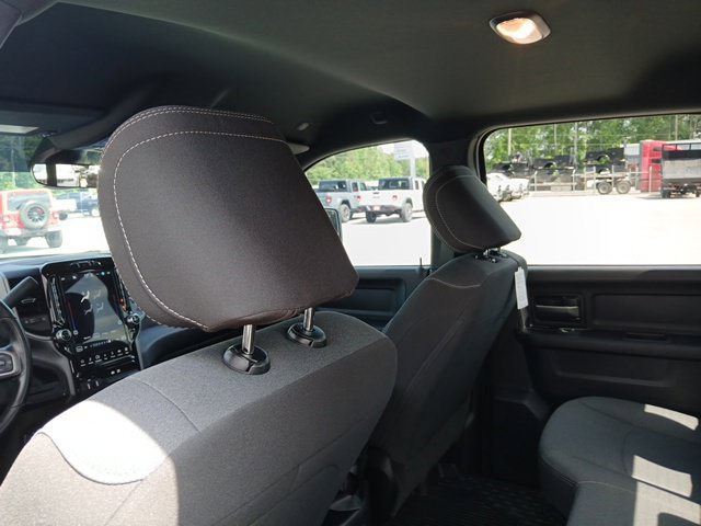 Used 2024 RAM 3500 Tradesman w/ Chrome Appearance Group AWD/4WD image 15