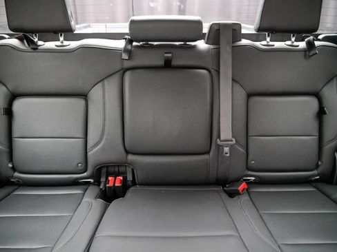 Used 2024 GMC Sierra 1500 SLT image 25