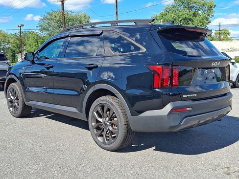 Certified 2023 Kia Sorento X-Line EX AWD/4WD image 4