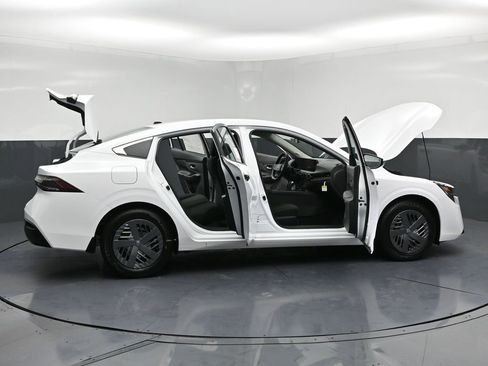 New 2026 Nissan Sentra S w/ S Cold Weather Package FWD image 32