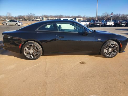 New 2025 Dodge Charger R/T w/ Plus Group image 7