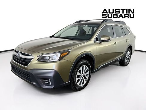Used 2021 Subaru Outback Premium AWD/4WD image 3