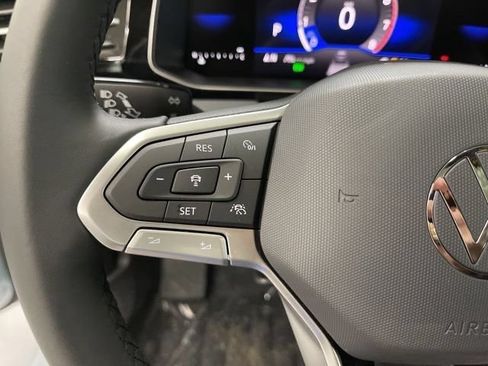 New 2026 Volkswagen Jetta SE FWD image 16