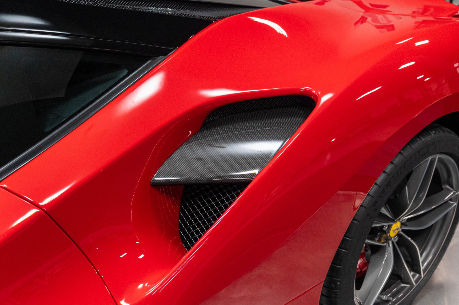 Used 2016 Ferrari 488 GTB RWD image 55