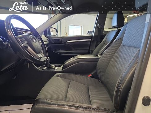 Used 2017 Toyota Highlander Plus image 13