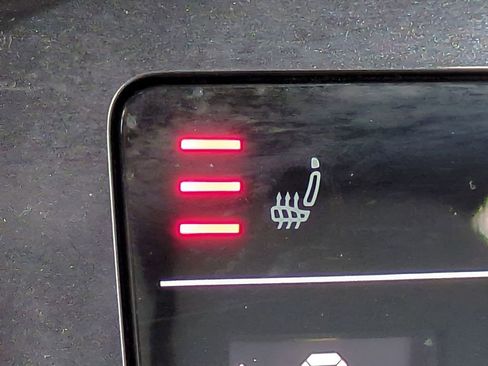 Used 2023 Volkswagen Tiguan SE R-Line image 23