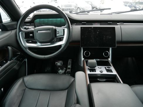Used 2023 Land Rover Range Rover SE image 17