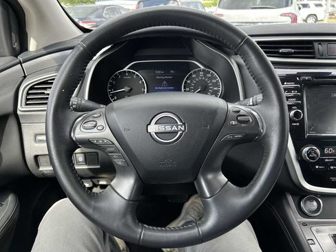 Used 2023 Nissan Murano SV FWD image 11