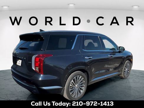 Used 2023 Hyundai Palisade Calligraphy AWD/4WD image 3