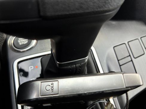 Used 2026 Kia Sportage LX FWD image 21