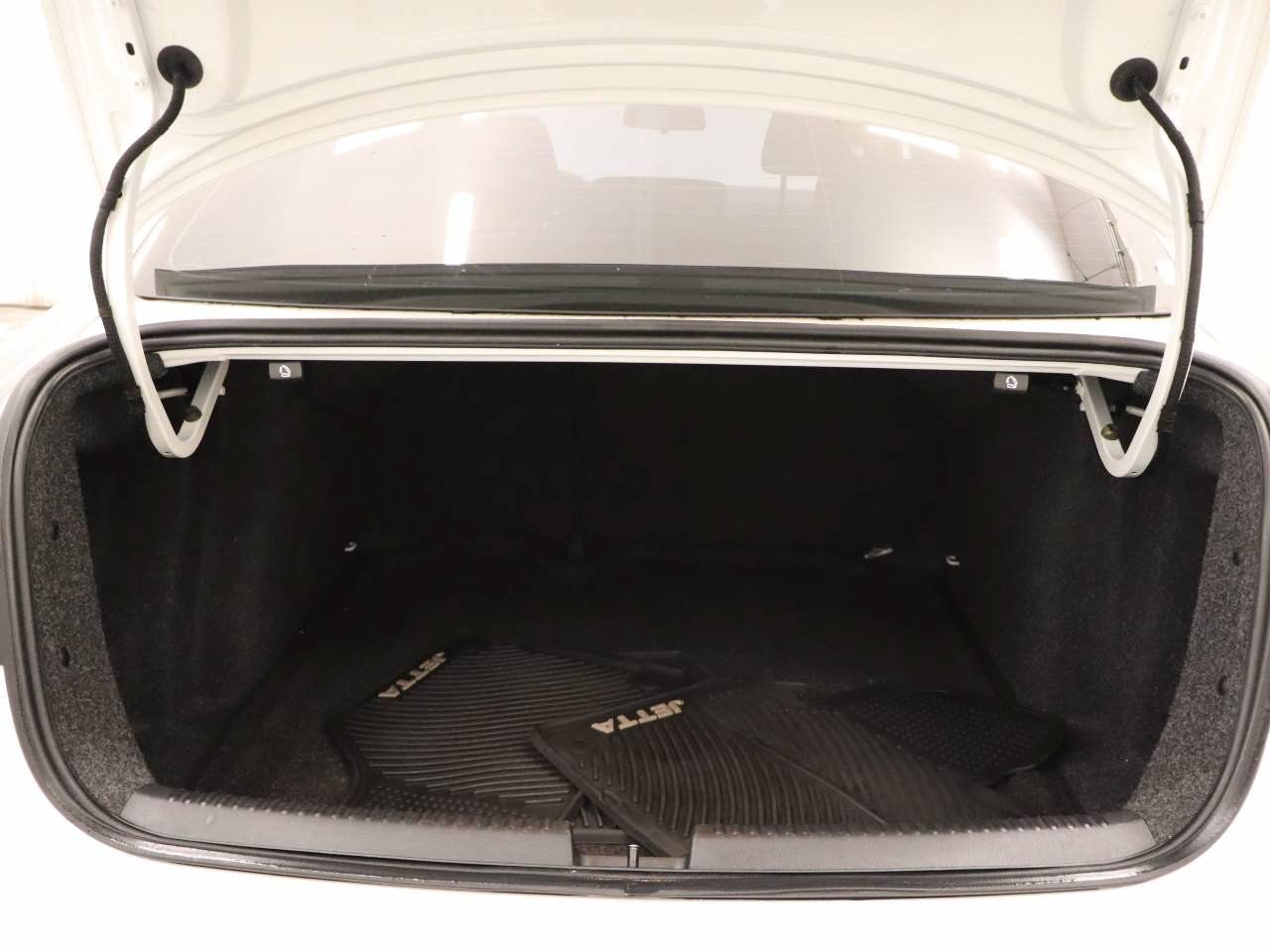Used 2017 Volkswagen Jetta S FWD image 18