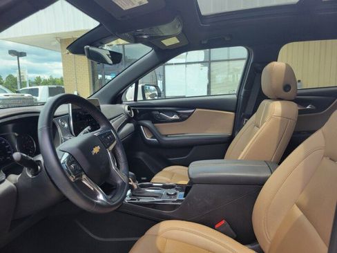 Used 2023 Chevrolet Blazer Premier w/ Driver Confidence II Package FWD image 11