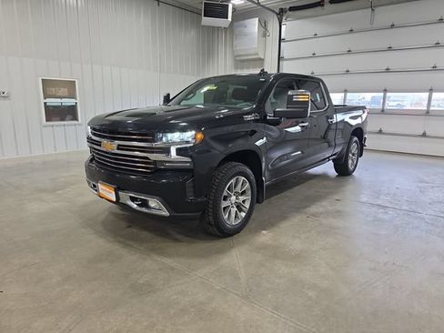 Used 2021 Chevrolet Silverado 1500 High Country w/ Technology Package AWD/4WD image 4