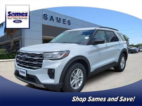 New 2026 Ford Explorer Active RWD image 8
