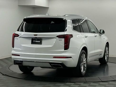 Used 2023 Cadillac XT6 Premium Luxury image 6