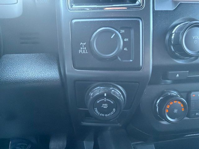 Used 2018 Ford F150 XLT w/ Equipment Group 302A Luxury AWD/4WD image 25