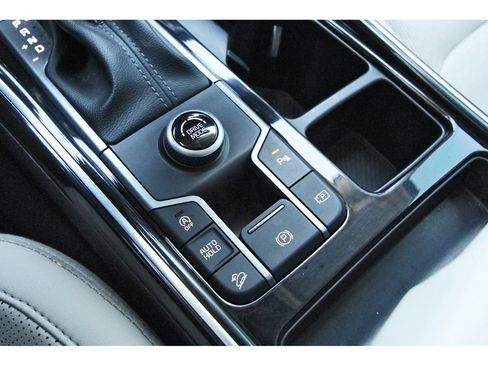 Used 2024 Kia Sorento SX FWD image 27