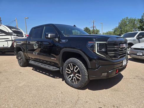 Used 2024 GMC Sierra 1500 AT4 w/ AT4 Premium Package AWD/4WD image 2