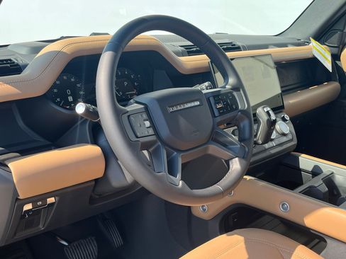 New 2026 Land Rover Defender 110 S image 4