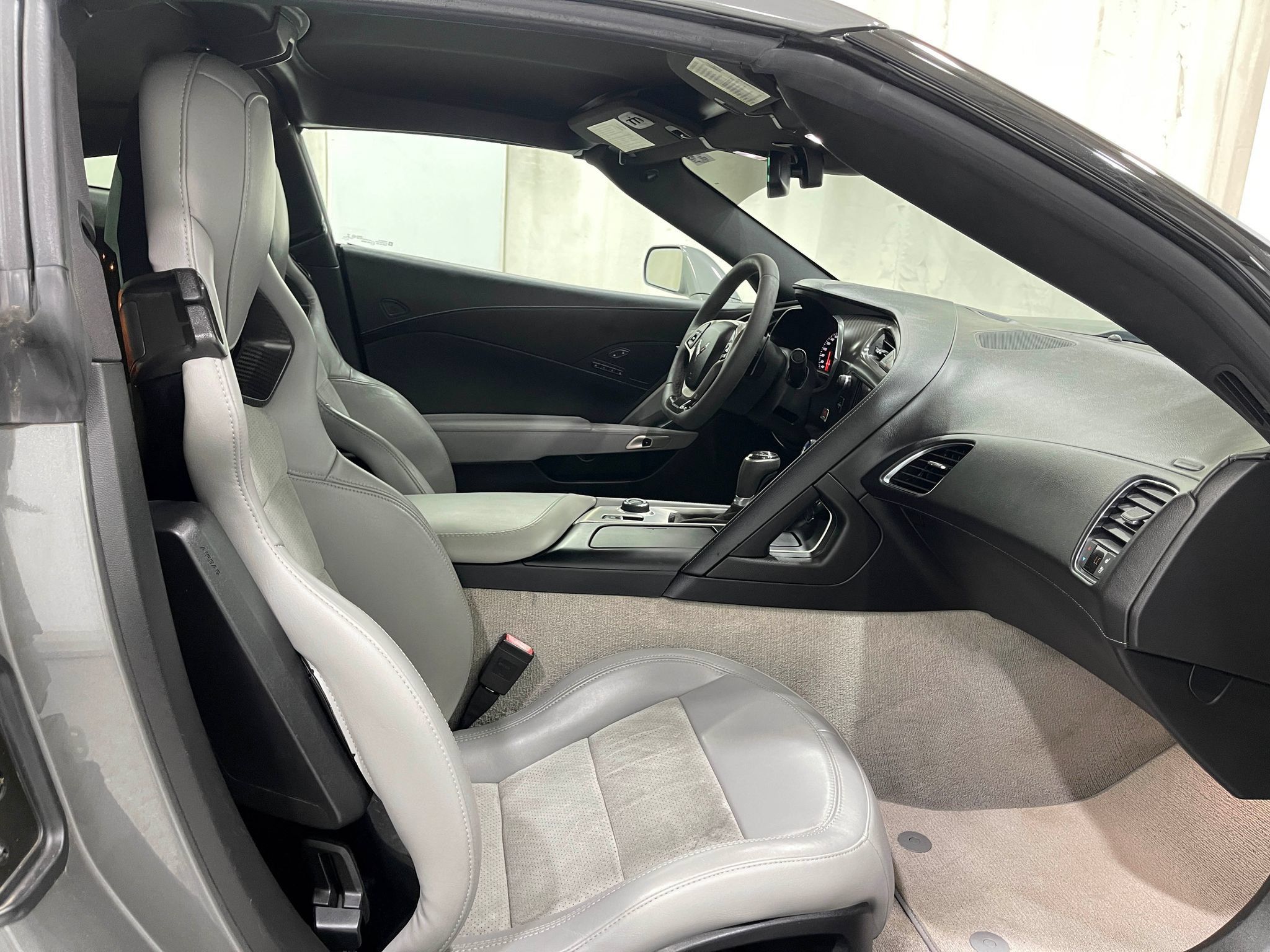 Used 2016 Chevrolet Corvette Stingray Coupe w/ 2LT Preferred Equipment Group RWD image 26