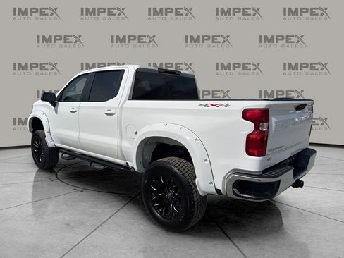 Used 2025 Chevrolet Silverado 1500 LT w/ Work Truck Package image 3