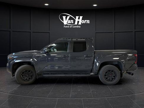 Used 2024 Toyota Tacoma TRD Sport w/ TRD Sport Premium Package image 12