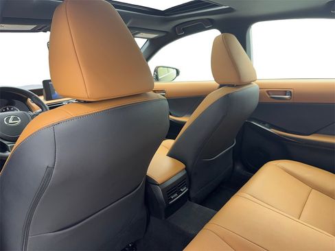 Used 2025 Lexus IS 300 300 CAM,SUNROOF,CLMT STS,BLIND w/ Premium Package image 39