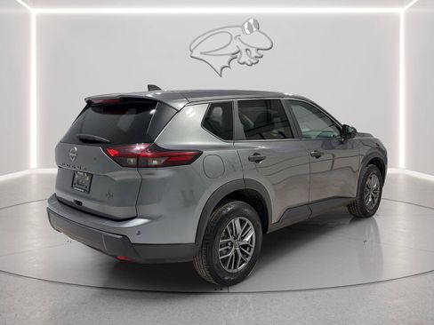 Used 2024 Nissan Rogue S AWD/4WD image 5