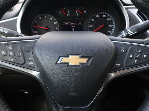 Used 2025 Chevrolet Malibu LT FWD image 18