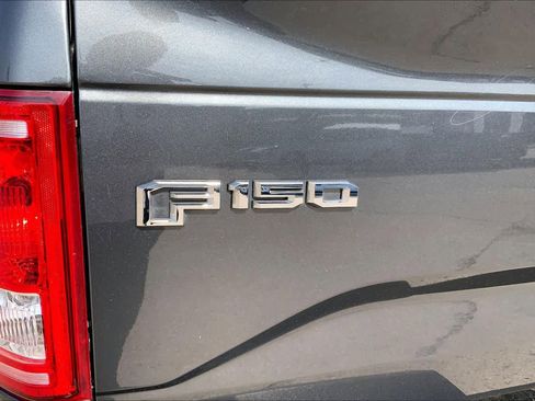 Used 2015 Ford F150 XLT w/ Equipment Group 302A Luxury image 30