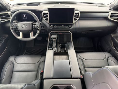 Used 2026 Toyota Sequoia Platinum AWD/4WD image 15