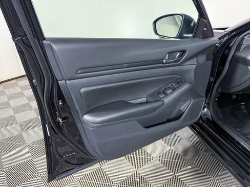 Certified 2025 Nissan Altima 2.5 S image 37