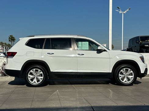 Used 2018 Volkswagen Atlas SE image 3