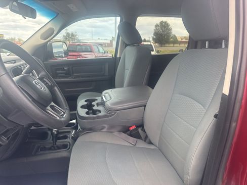 Used 2018 RAM 2500 Tradesman w/ Chrome Appearance Group AWD/4WD image 25