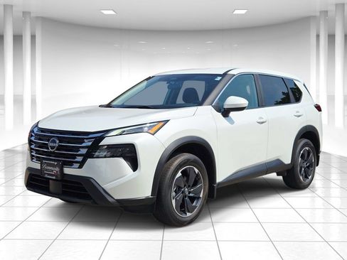 Used 2024 Nissan Rogue SV AWD/4WD image 7